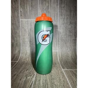 Gatorade Contour 32 oz. Squeeze Water Bottle All Sport Bottle Workout Fitness